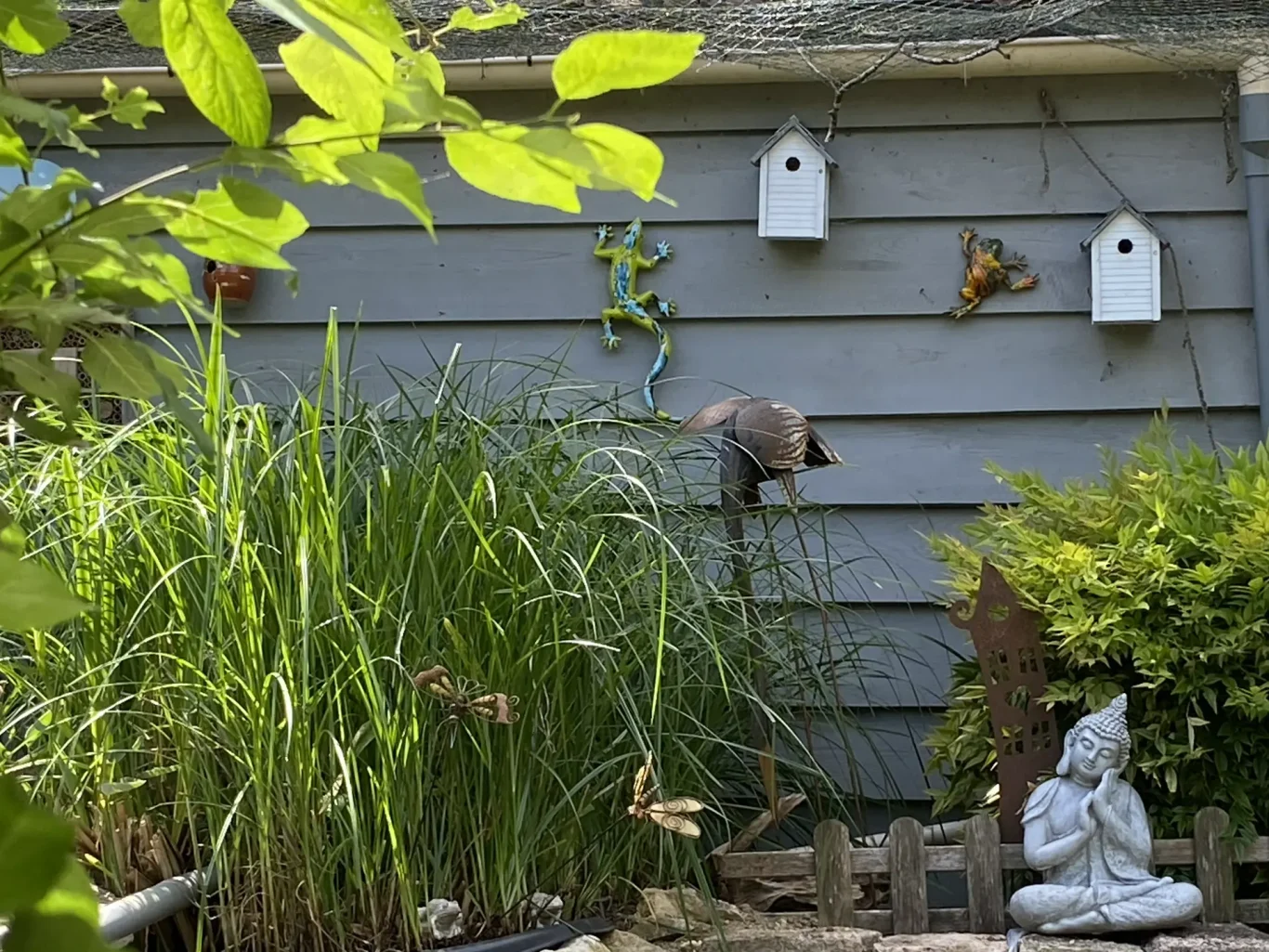 Mur décoratif du jardin avec gecko, grenouille, nichoirs et Bouddha Décoration murale du jardin avec héron et Bouddha
