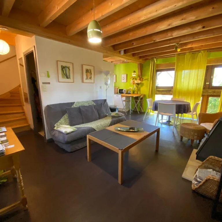 Saveur Anisée is a comfortable 63 m² duplex apartment Saveur Anisée is a comfortable 63 m² duplex apartment